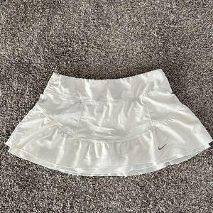 Nike tennis skirt white